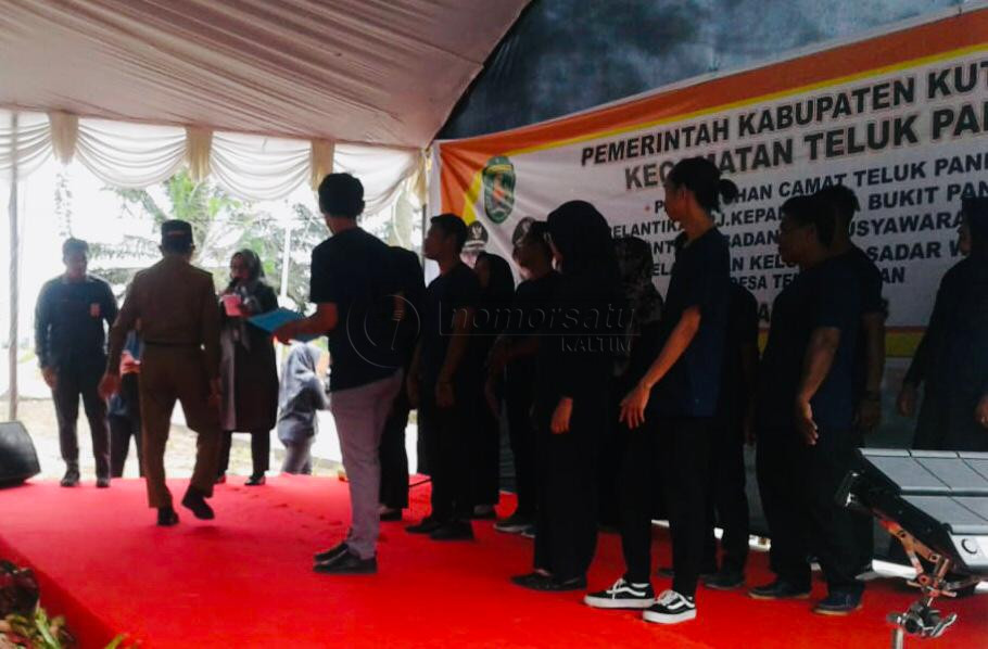 Bupati Ardiansyah Minta Pokdarwis Teluk Pandan Fokus Garap Sektor Pariwisata