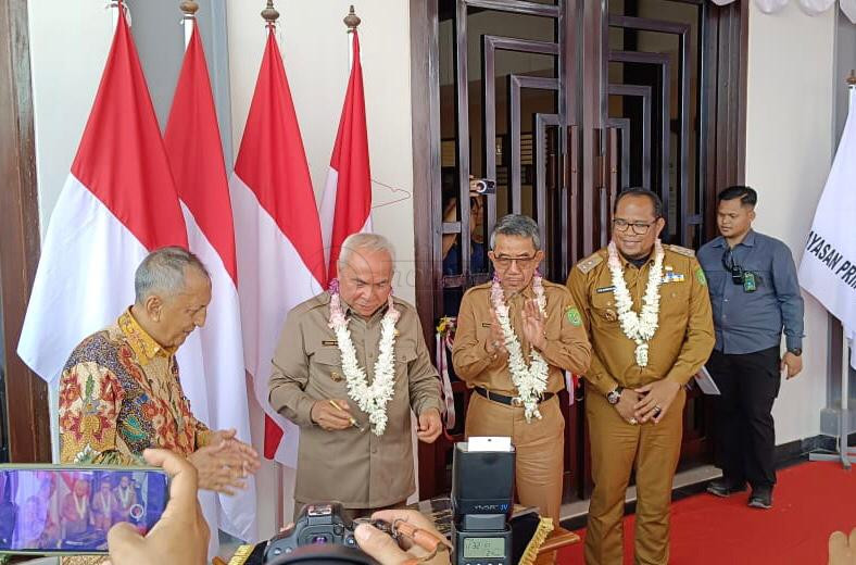 Gubernur Kaltim Isran Noor Resmikan Gedung Baru STIENUS Sangatta