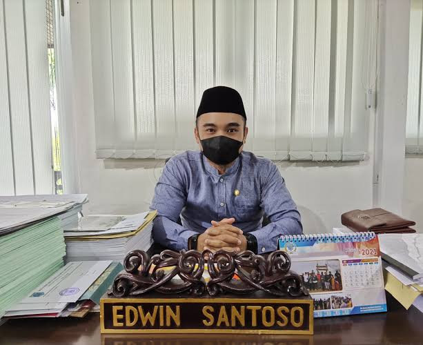 Bangun Lapak Baru di Pasar Induk, Edwin Minta Pemkab Perhatikan AMDAL