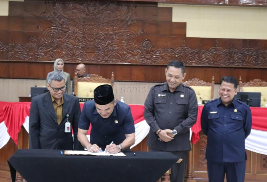 Pemprov dan DPRD Kaltim Teken Persetujuan Rancangan Perda Pertanggungjawaban Pelaksanaan APBD 2022