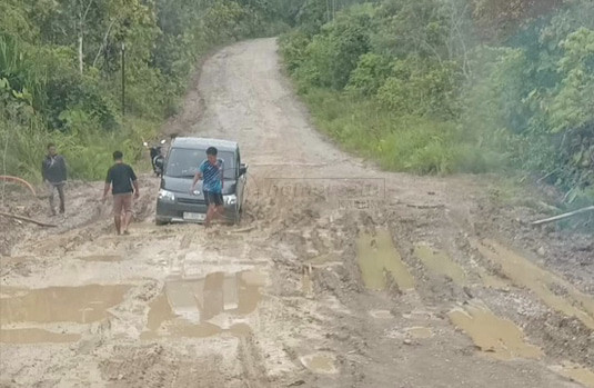 Empat Kampung di Bentian jadi Korban Jalan Rusak