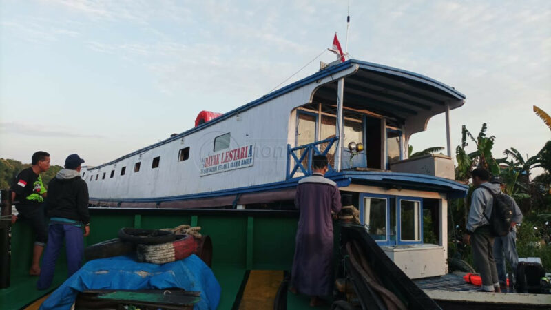 Tabrakan di Sungai Mahakam, Kapal Taksi Penumpang Dihantam Ponton Batu Bara