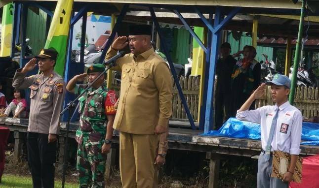 Jadi Inspektur Upacara di SMA 1 Muara Muntai, Bupati Kukar Ajak Siswa Paham Politik