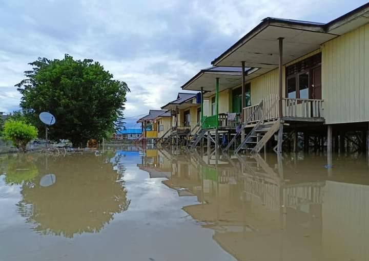 Sungai Mahakam Meluap, Warga Long Hubung Kebanjiran