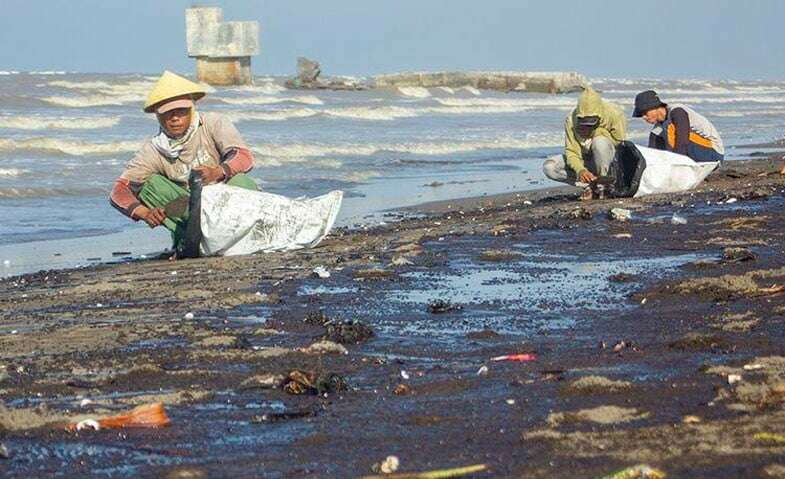 Tumpahan Minyak Mentah Pertamina Sampai di Kepulauan Seribu