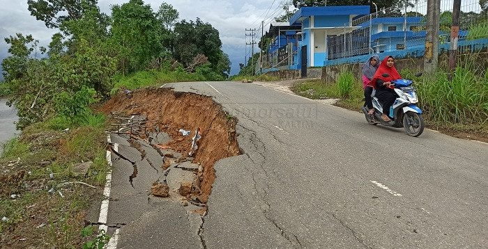 Analisis Pergerakan Tanah