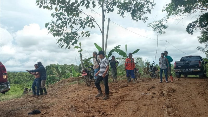 Camat Tenggarong Cekcok hingga Baku Hantam dengan Terduga Penambang Ilegal