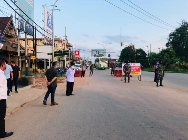 Pemkab Kutim Kurangi Mobilitas  Dengan Penyekatan