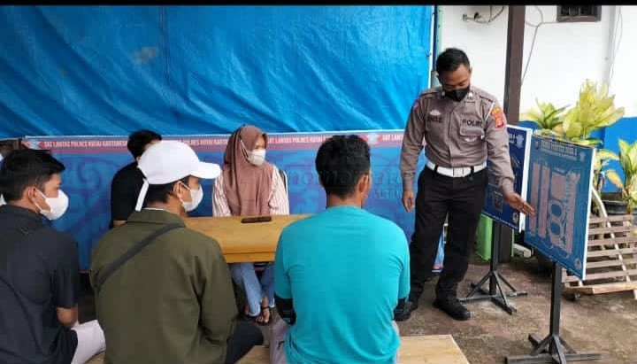 Satlantas Polres Kukar Gelar Bimbel Ujian Praktik Gratis ke Masyarakat