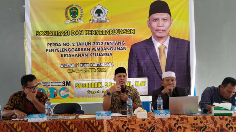 Salehuddin Edukasi Pentingnya Ketahanan Keluarga di Desa Kota Bangun Ulu