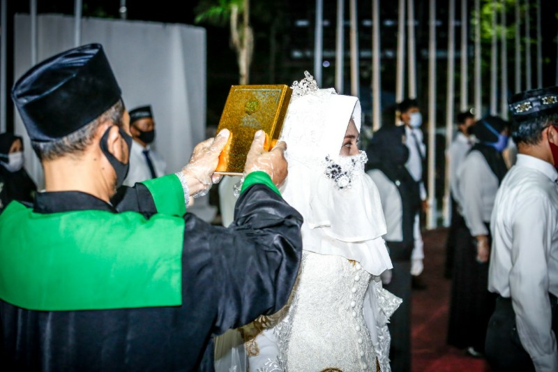 Tak Ganti Baju, Pengantin Diambil Sumpah Jadi PPS Balikpapan