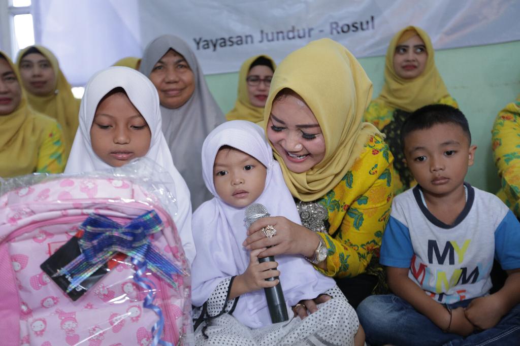 Dukung Peran Pegadaian, IIKP Kantor Wilayah IV Balikpapan Santuni Panti Asuhan