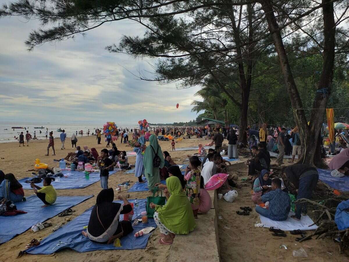 Pendapatan Pantai Manggar Turun, Retribusi Masuk Hanya Rp 369 Juta