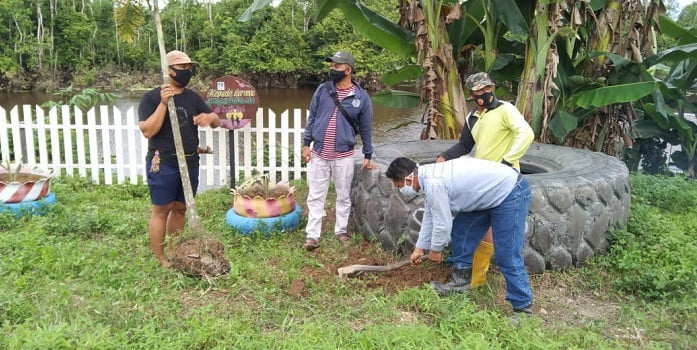 PAMA Peduli Kampung Wisata Tumbit Dayak