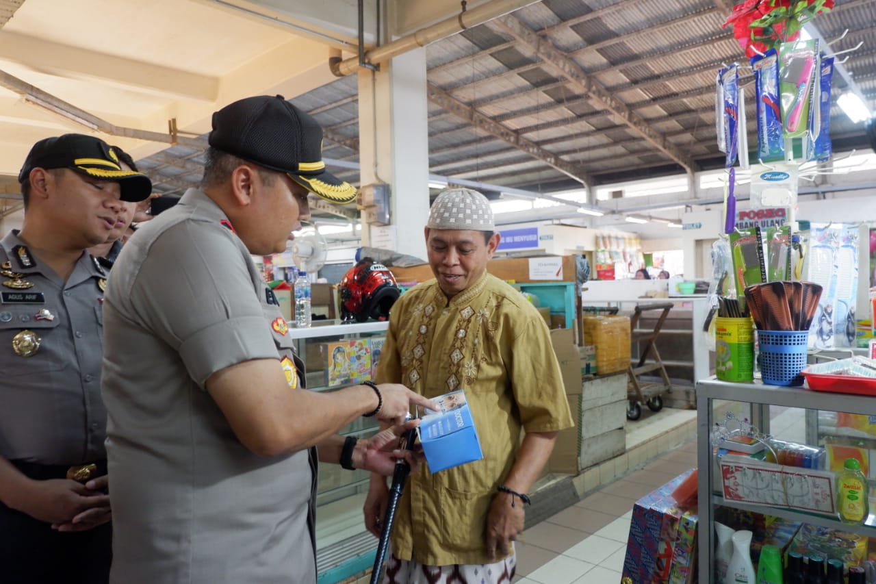 Belum Temukan Penimbun Masker