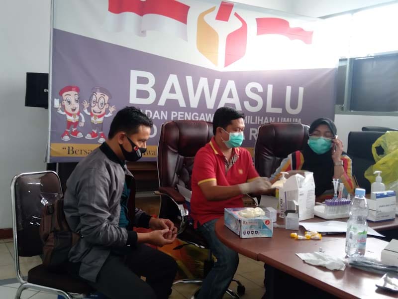 Bawaslu Samarinda Gelar Rapid Test