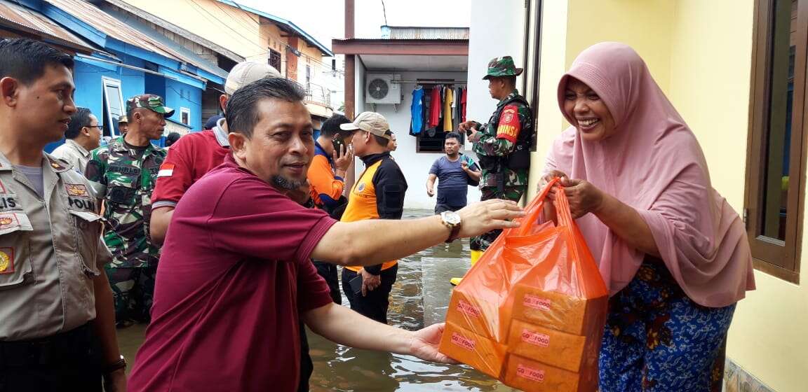 Hadi Mulyadi Sambangi Para Korban Banjir