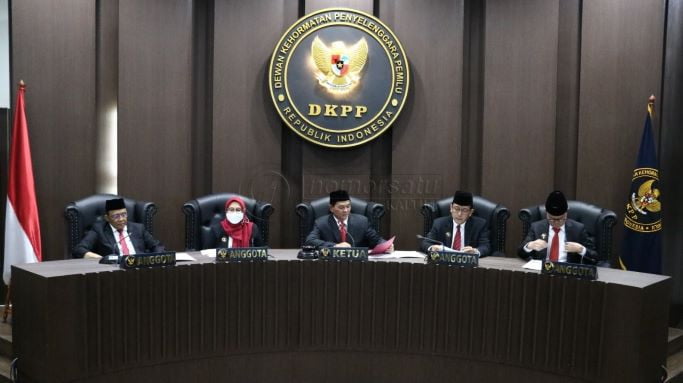 DKPP Sidang Anggota KPU Terkait Verifikasi Parpol dan Dugaan Pengancaman