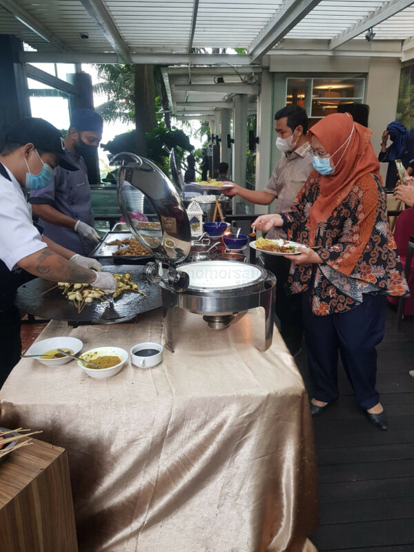 Buka Puasa di Kampung Sultan