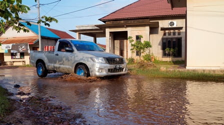 Jalanan di Kutim Banyak Tergenang, Drainase Semakin Dibutuhkan