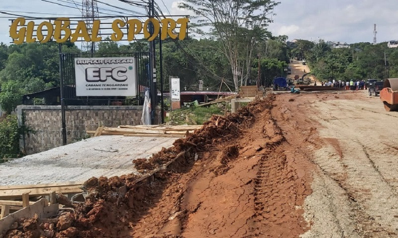 Uji Coba, Jalan MT Haryono Mulai Dilewati Pengendara