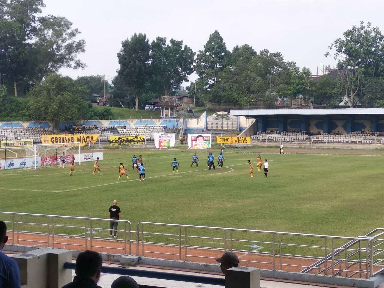 Tak Terkalahkan di Kandang, Mitra Kukar Curi Poin di Rondong Demang