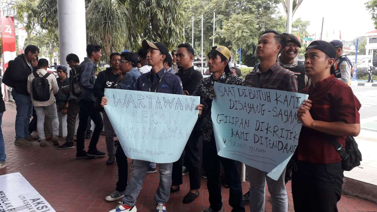 Aksi Damai, Jurnalis Balikpapan Kecam Kekerasan terhadap Insan Pers