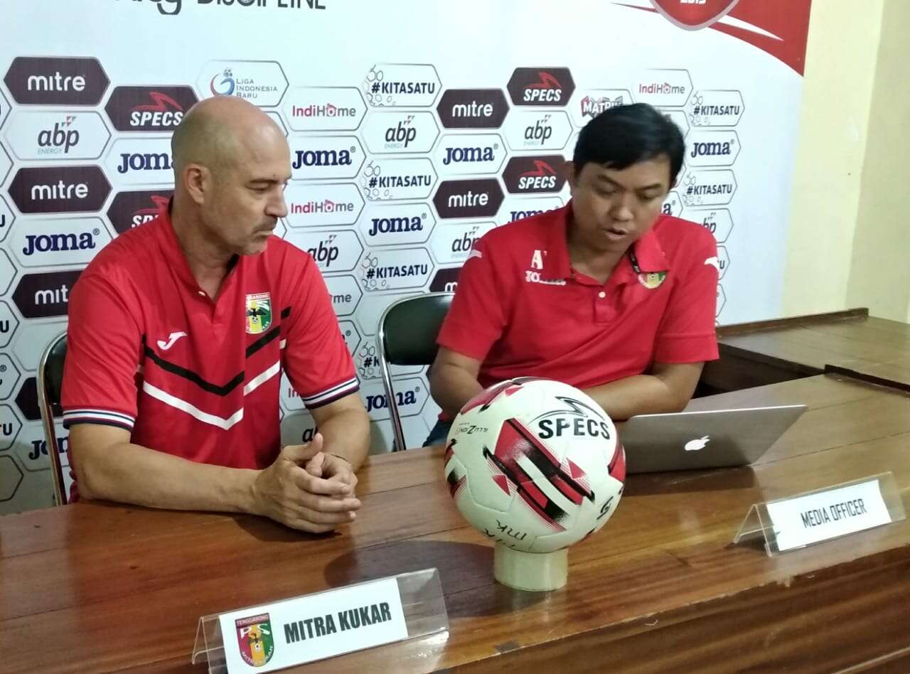 Lapangan Tidak Kondusif, Pelatih Mitra Kukar Was-Was