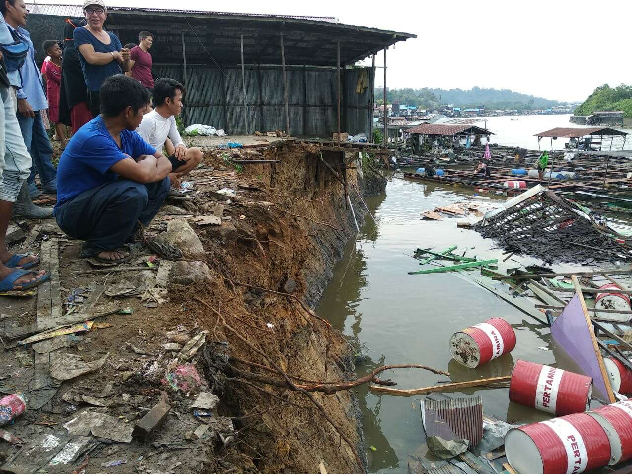 Waspada, Sepanjang Sungai Mahakam Rawan Longsor