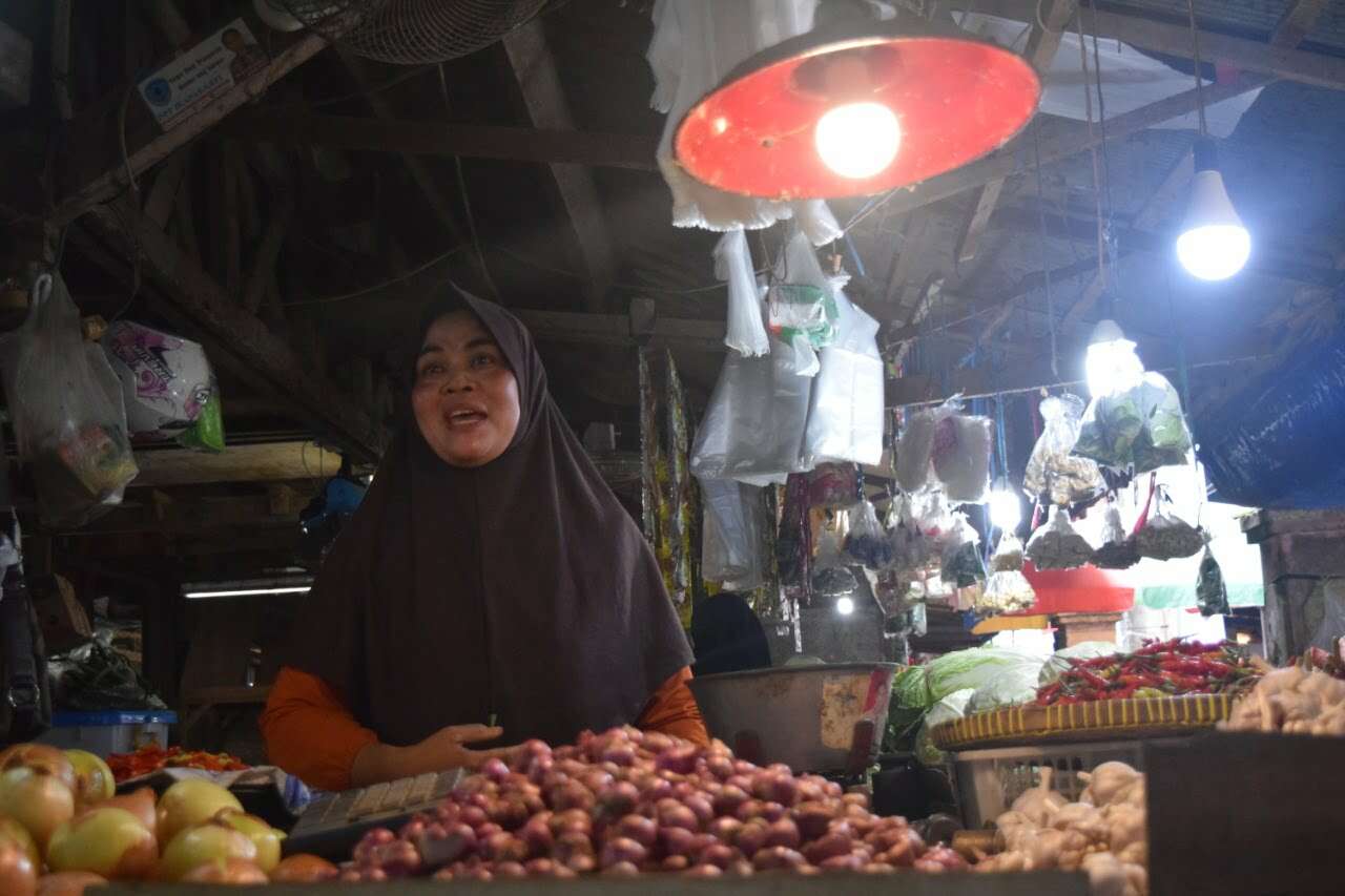 Harga Bawang Merah Anjlok