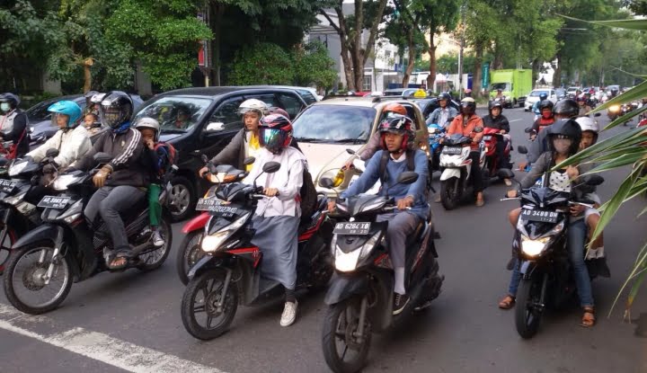 Puluhan Ribu Kendaraan Bertambah Dalam Tiga Tahun