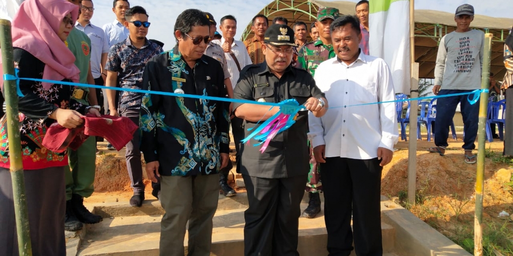 Manfaatkan Lahan Nganggur, Desa Bumi Jaya Bikin Kolam Renang