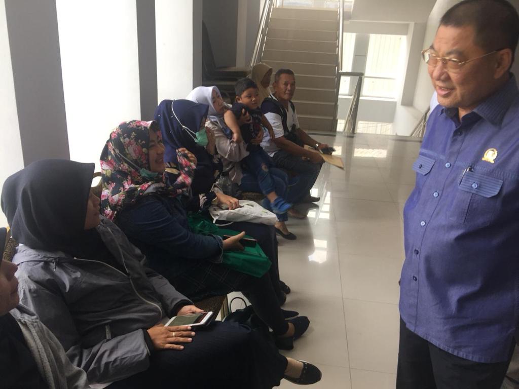 Pastikan Pelayanan Publik Berjalan Baik, Komisi I Sidak DPMP2T dan Disdukcapil