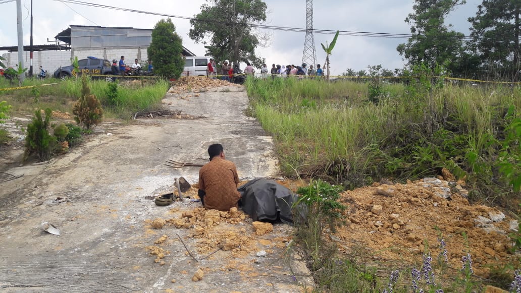 Seorang Warga Ditemukan Tergeletak Tak Bernyawa di Lahan Kosong