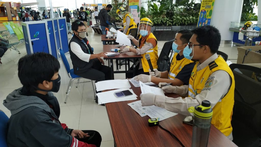 Rapid Test Tidak Berlaku, Penumpang Tujuan Jakarta Wajib PCR