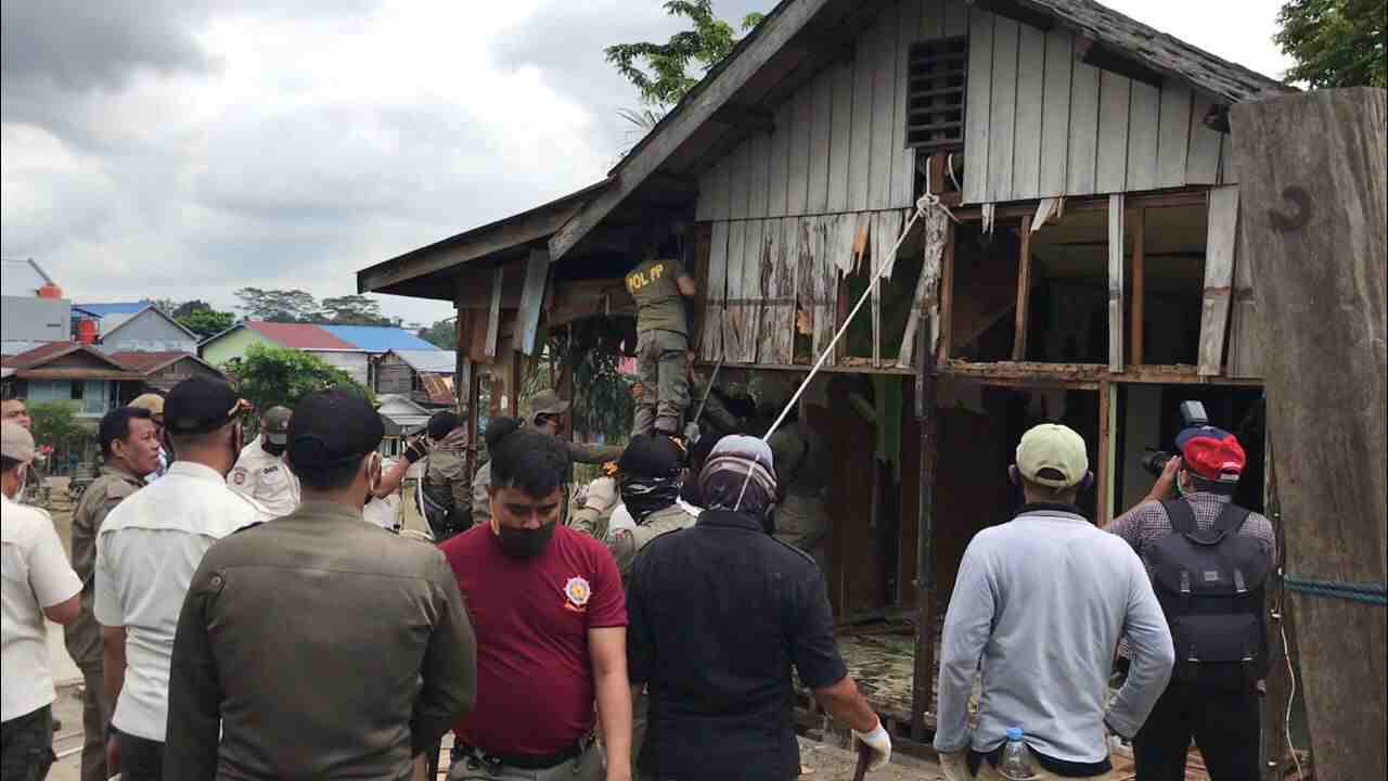 Pembongkaran Rumah Warga di SKM Berlanjut