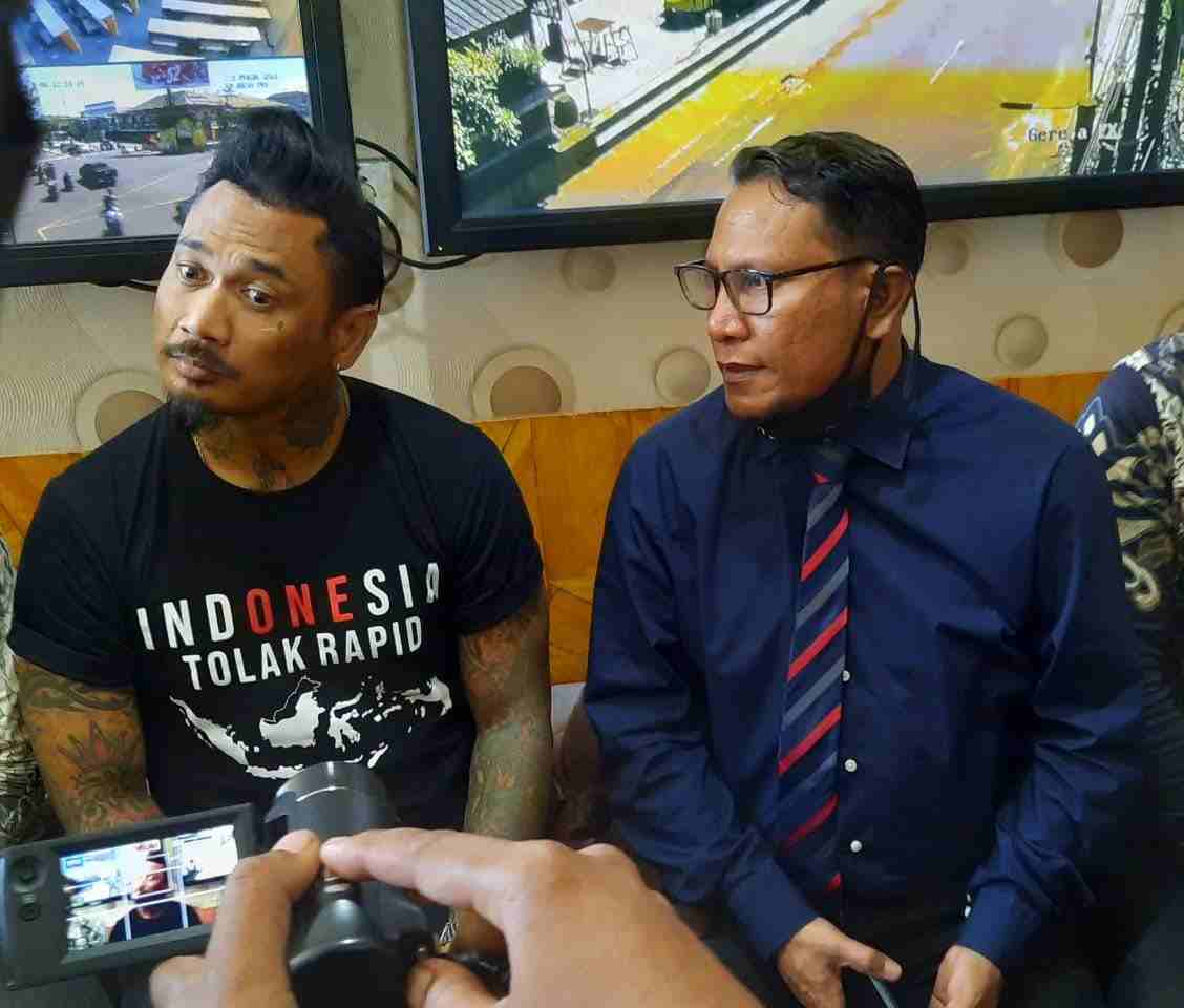 Jerinx SID Terancam Hukuman 6 Tahun Penjara dan Denda Rp 1 Miliar