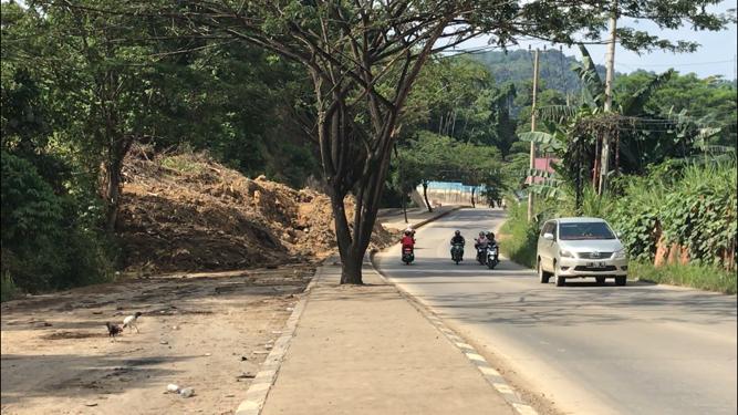 Longsoran Jalan Pattimura Salah Siapa?