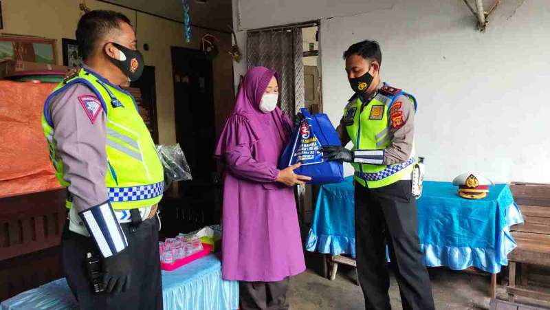 Peringati Hut Lalu Lintas, Satlantas Polresta Balikpapan Gelar Baksos