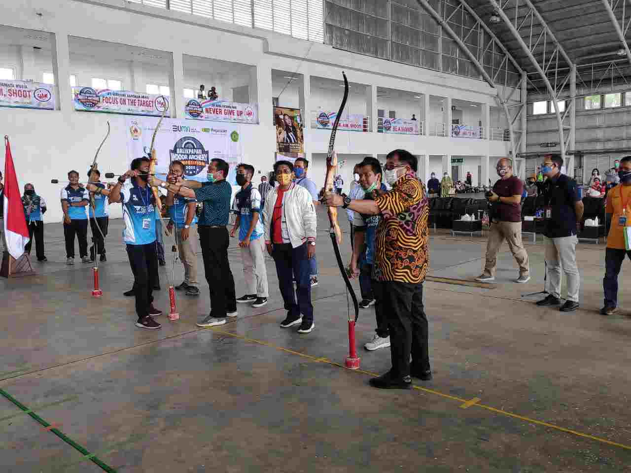 Ratusan Pemanah Bersaing di Balikpapan Indoor Archery Competition 2020