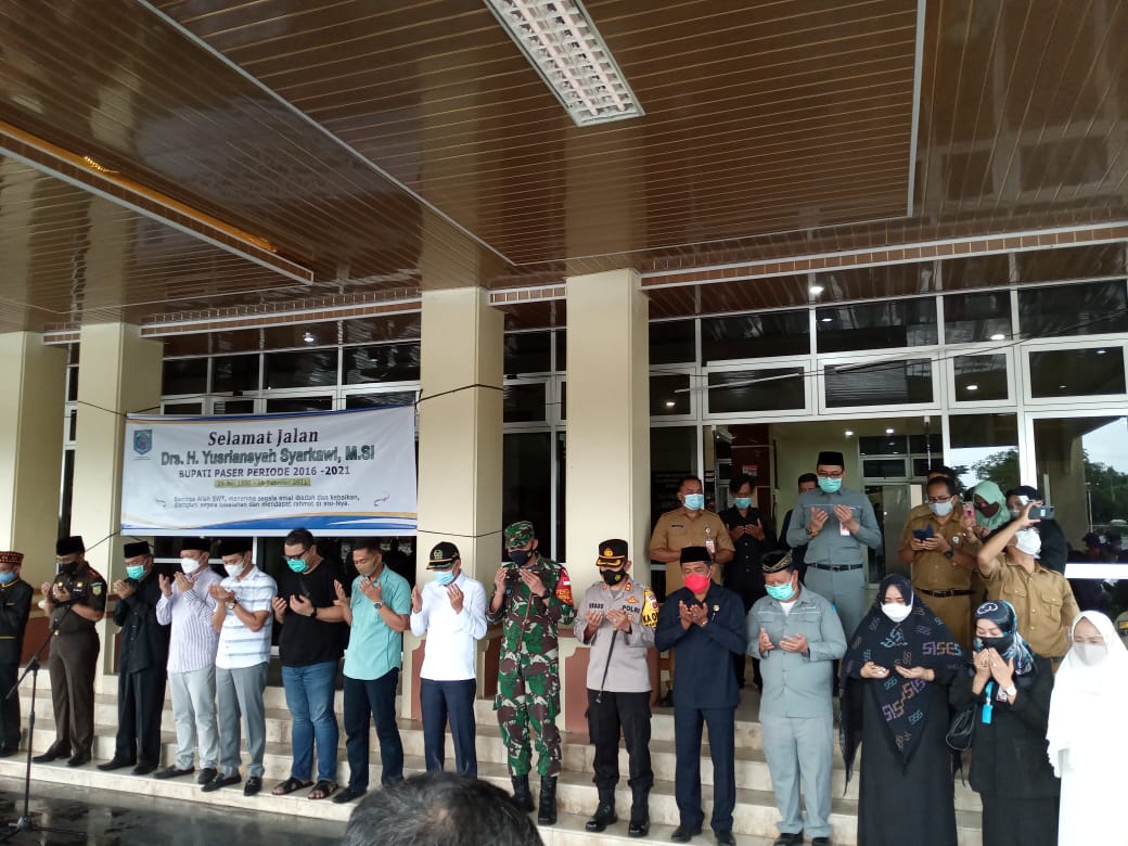 Hasil PCR negatif, Bendera Setengah Tiang