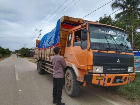 Nekad Masuk Kubar, Puluhan Kendaraan Putar Balik