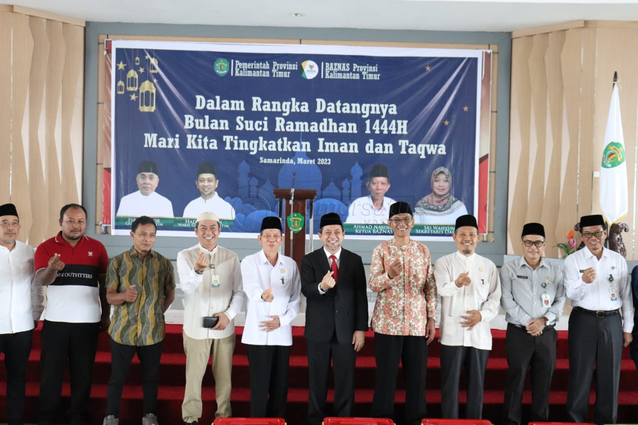 Bagikan Bantuan Ramadan, Wagub : Kita Harus Banyak Bersyukur