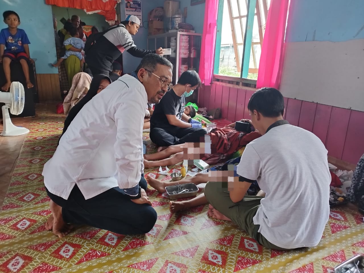 Momen Liburan Sekolah, Hendrawan Putra Laksanakan Khitanan Massal di Desa Muara Pasir