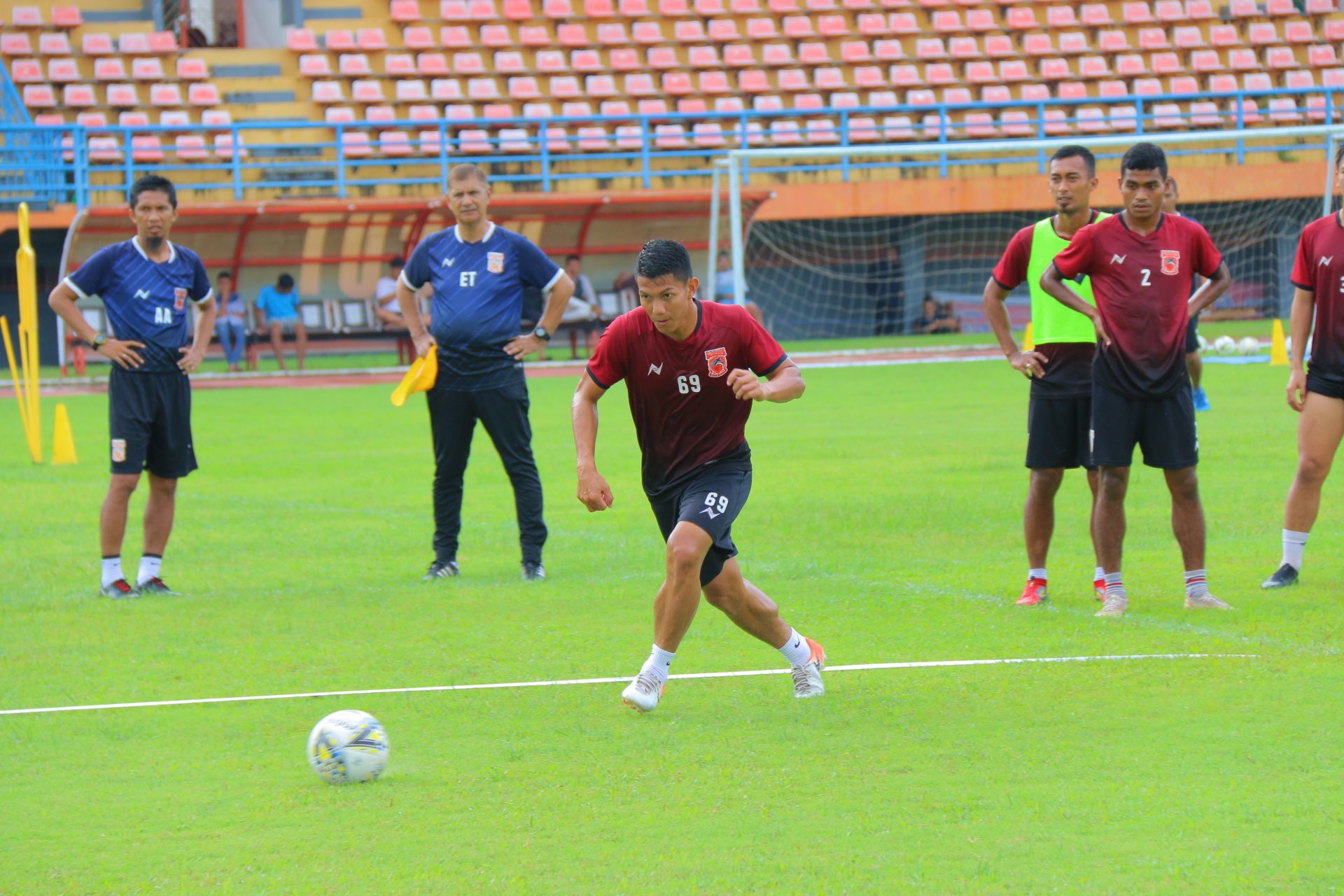 Borneo FC Digenjot Latihan Fisik Dua Jam