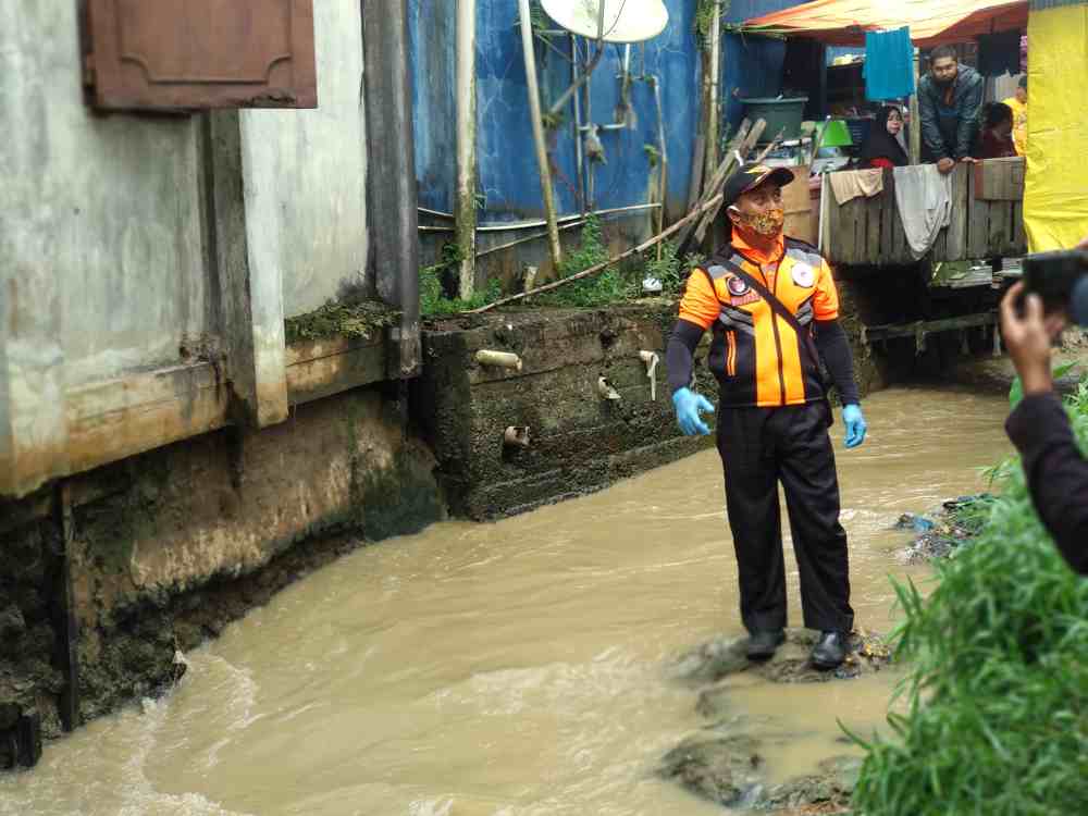 Pencarian Hari ke Dua, Ardi Penjaga Tongkang Ditemukan Tewas Sejauh 400 Meter