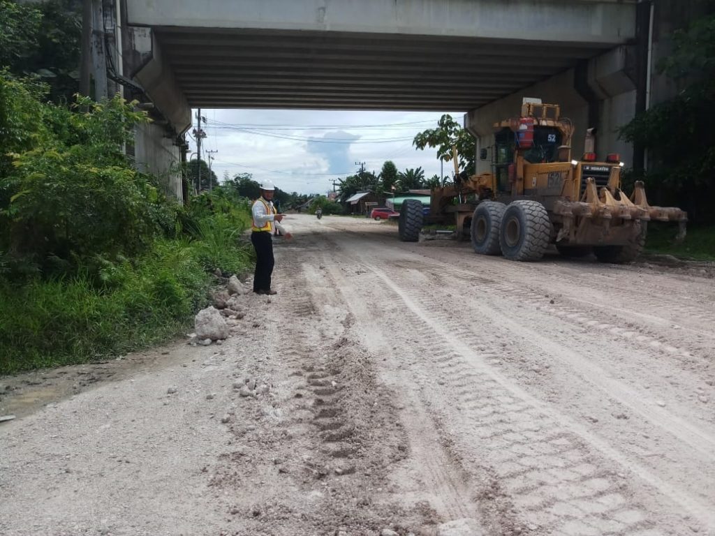 Bupati Terus Perjuangkan Perbaikan Jalan Pesisir Selatan