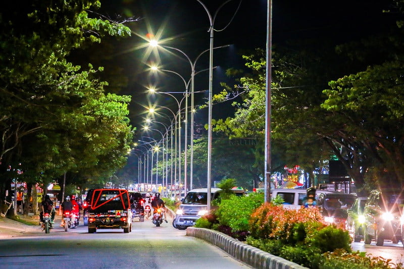 580 Lampu PJU Baru di Balikpapan Terpasang