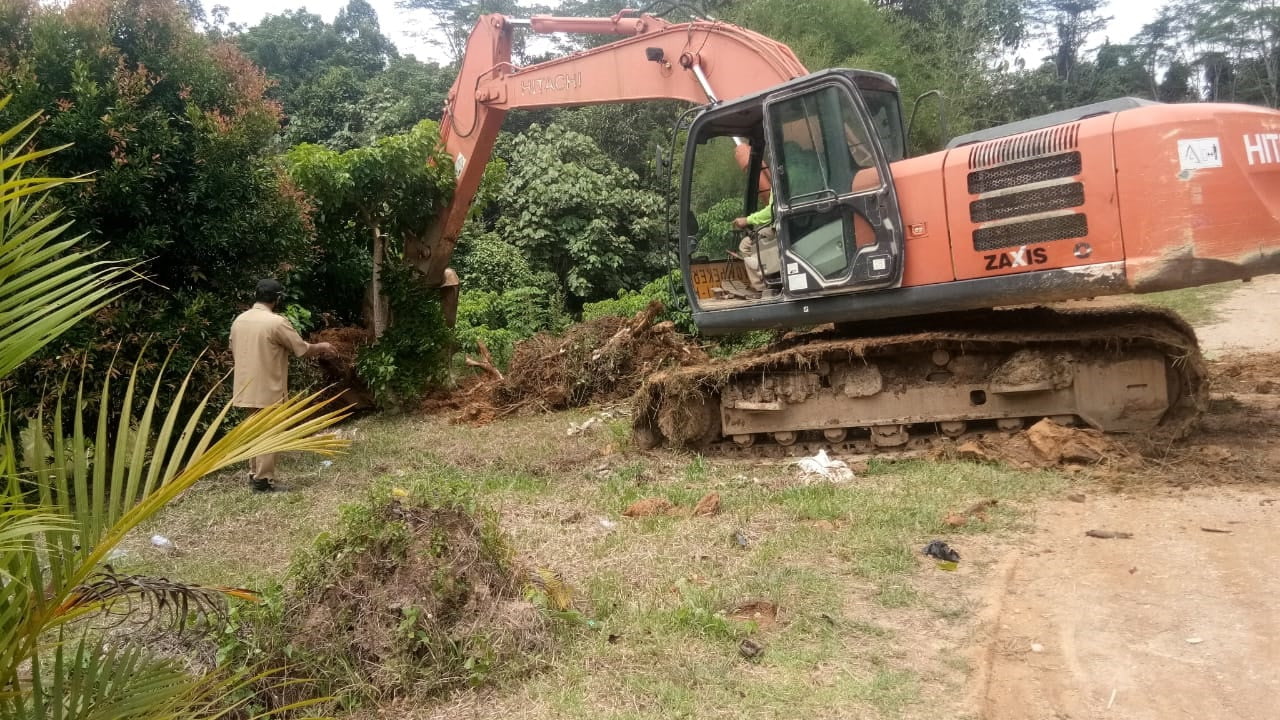 Perluasan Makam Terkendala Cuaca