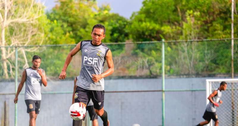 Libur, Yusuf Reuni dengan Pemain Liga 1 dan 2 di Banyuwangi